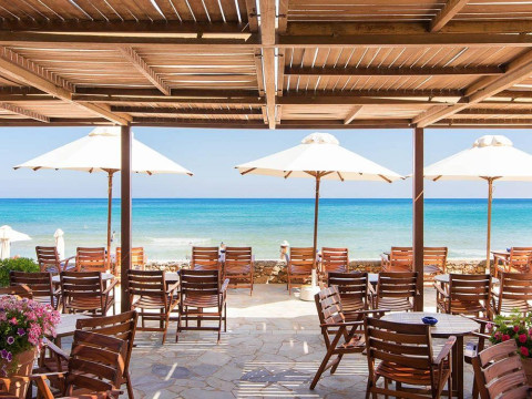 Kernos Beach Hotel