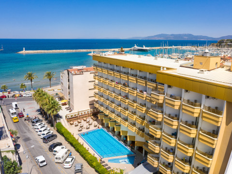 Palm Hotel