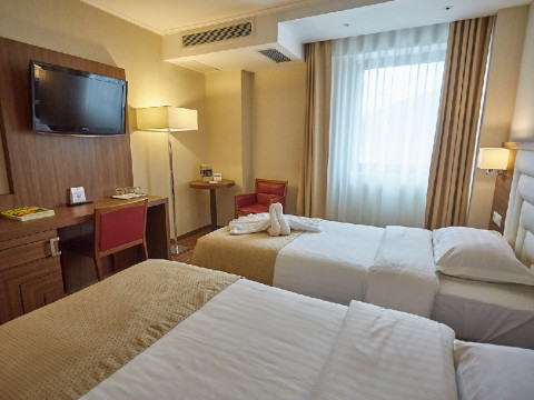 HOTEL CENTRAL PLAZA