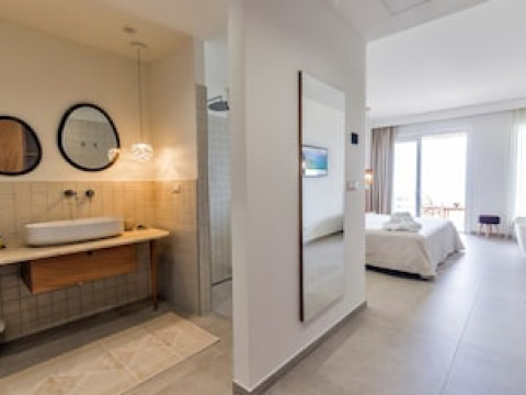 ARMACERA RESORT