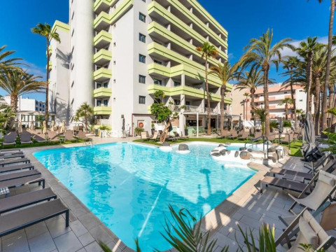 LIVVO Anamar Suites