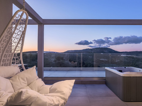 MYZITH LUXURY SUITES