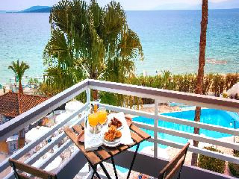 THE GROVE SEASIDE HOTEL