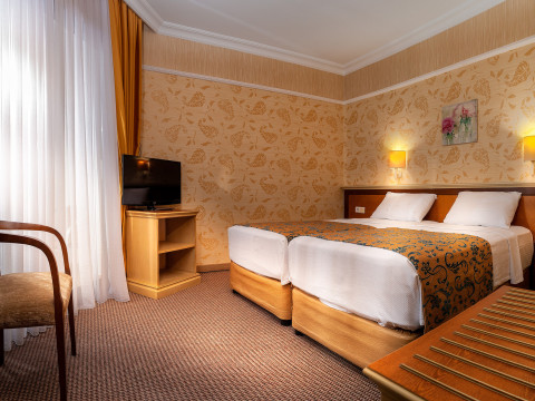 Palm Hotel