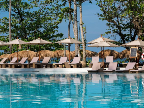 Eden Beach Resort & Spa