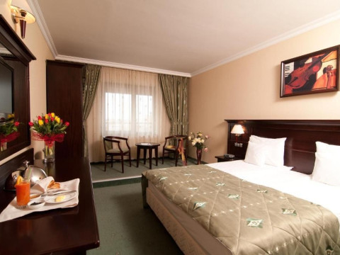 Rapsodia Hotel