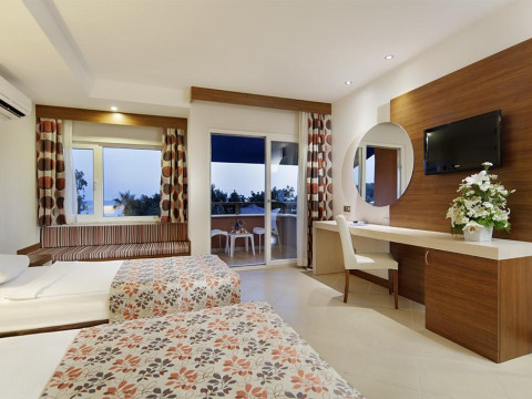 JUSTINIANO CLUB ALANYA