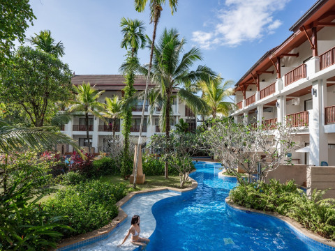 Apsara Beachfront Resort and Villa