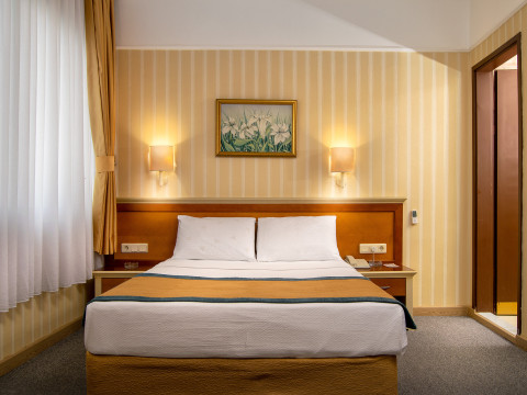 Palm Hotel