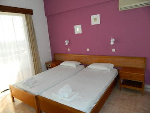 HOTEL TELHINIS