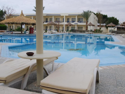 CATARACT RESORT