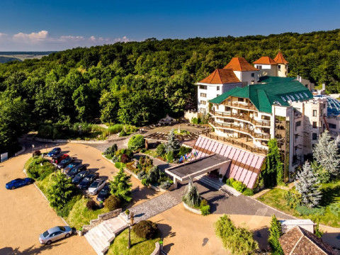 SUNGARDEN GOLF AND SPA RESORT.
