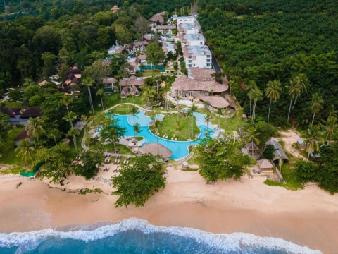 Eden Beach Resort & Spa