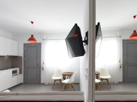 Tsakanos Home