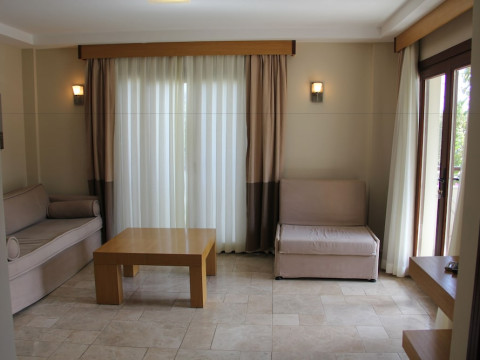 VILLANAZ APART HOTEL