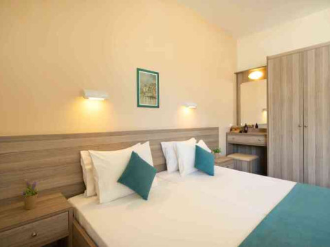 Hotel Rossis