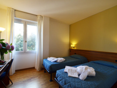 MISTRAL 2