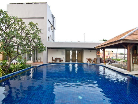Sunshine Vista Hotel