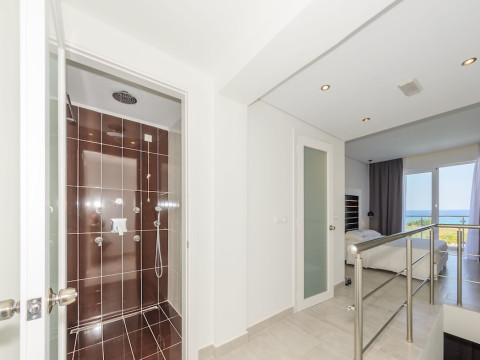 BELUSSI EXCLUSIVE SUITES ADULTS ONLY
