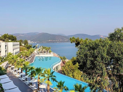 Blue Dreams Resort