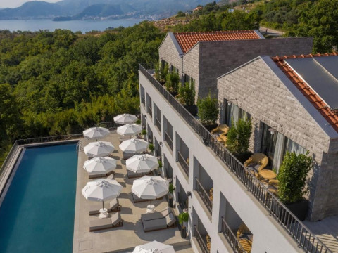 Vivid Blue Serenity Resort