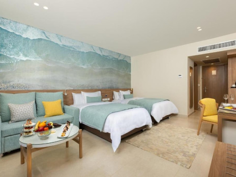 Amwaj Oyoun Resort