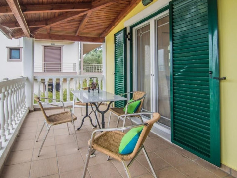 TONIA APARTMENTS