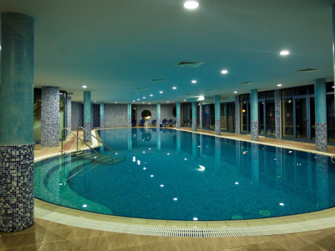 Azalia (St.Constantin:E) 4*