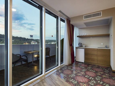 GRANADA LUXURY OKURCALAR