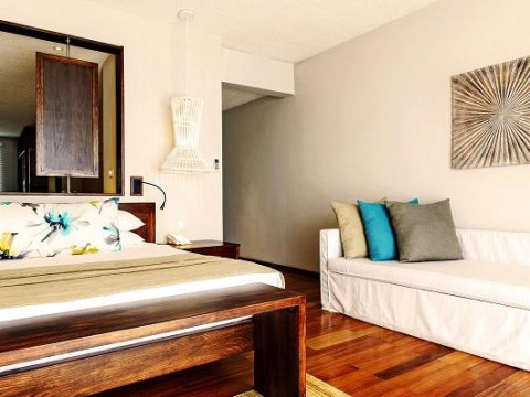 SOLANA BEACH - ADULTS ONLY