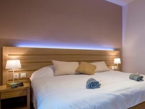 KROUZERI BEACH APARTMENTS