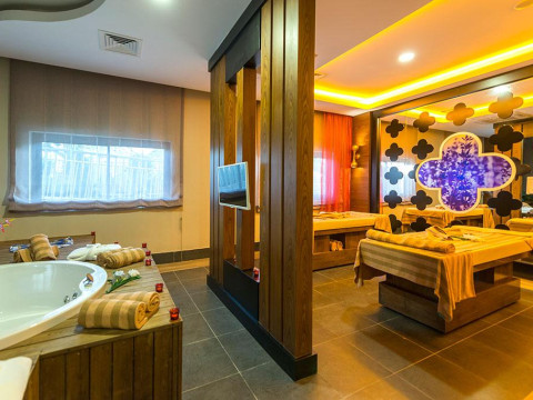 DIAMOND PREMIUM HOTEL  SPA