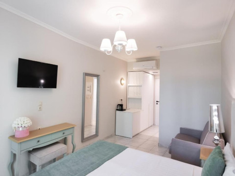 Eva Beach Hotel