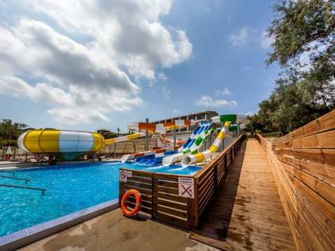 CARETTA PARADISE HOTEL AND WATERPARK TRAGAKI