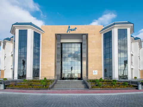 Azur One Eleven Hotel