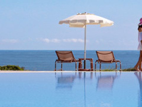 COLONNA RESORT