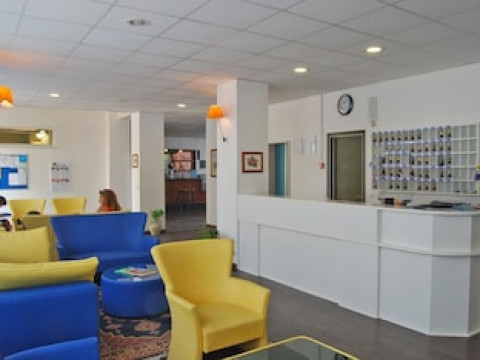 HOTEL EMBASSY PESARO
