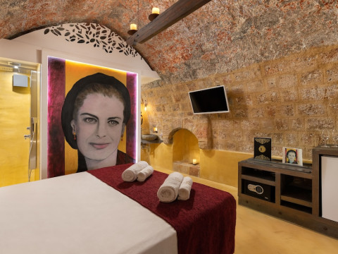 10GR BOUTIQUE HOTEL amp; WINE BAR RHODES