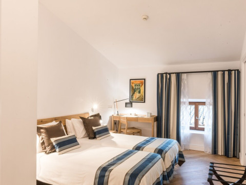 Can Mostatxins Hotel