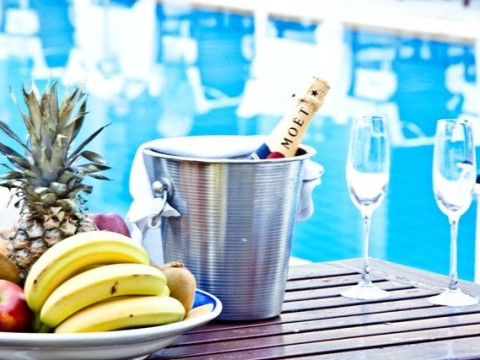La Piscine Art Hotel