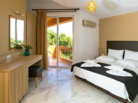 Elotia Hotel