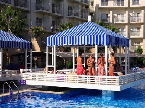 LA BLANCHE RESORT AND SPA