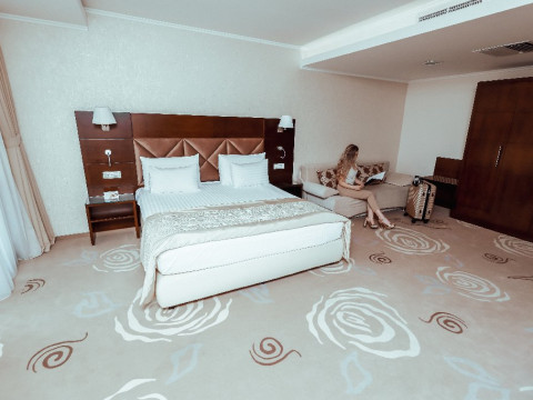 GRAND HOTEL COROANA.