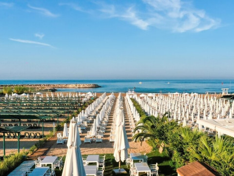 Side Story Resort & Spa