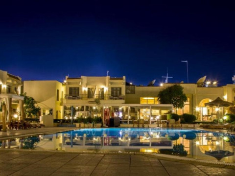 CATARACT LAYALINA