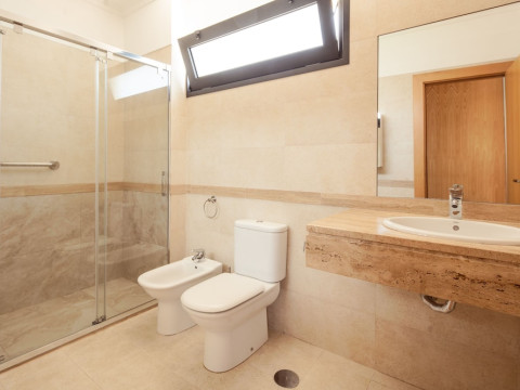 25 - ELEGANT APARTMENT WITH SEAVIEWS