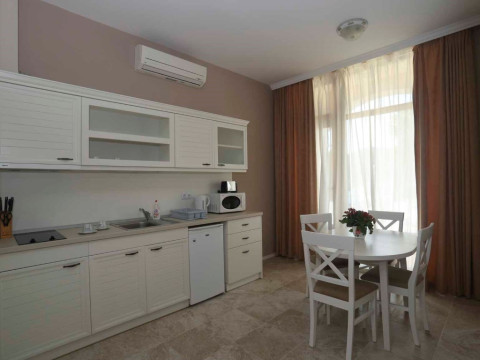 Villa Alegra (Kavarna) 3*