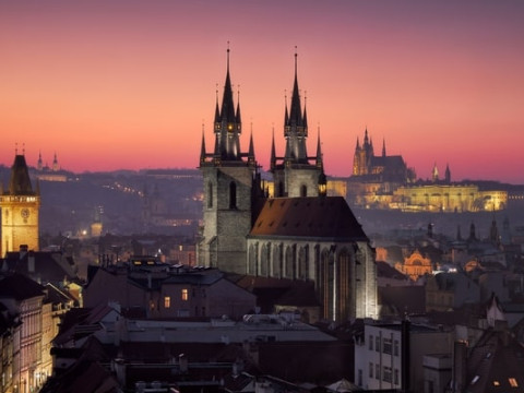 1 DECEMBRIE LA PRAGA „Orasul de Aur” - 2023