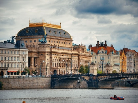 1 DECEMBRIE LA PRAGA „Orasul de Aur” - 2023