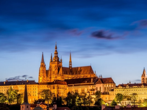 1 DECEMBRIE LA PRAGA „Orasul de Aur” - 2023